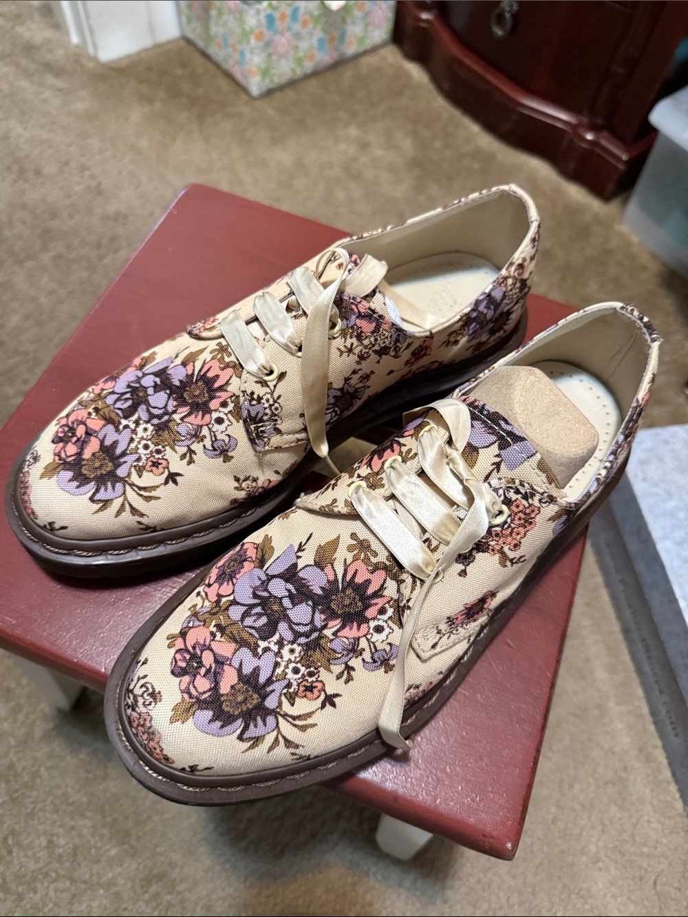 Vintage Dr Marten Lace-Up Oxford Shoes - Beige with Purple & Pink